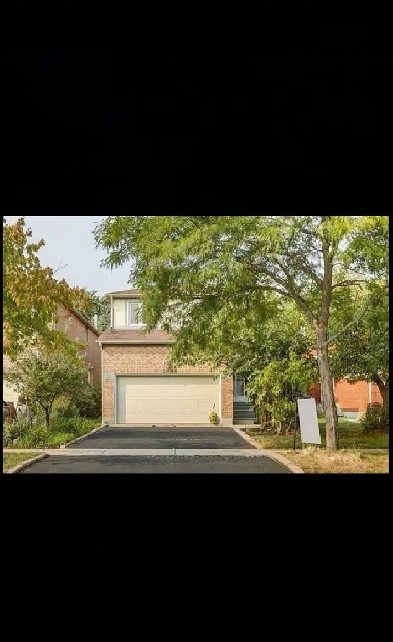FOR LEASE - 4 Bed | 3 Bath Detached Home in Mississauga Image# 1