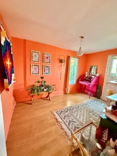 2 Rooms - Live in a Colorful, Artsy Home in the Heart of Moncton Image# 11