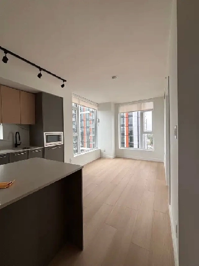 Master Bedroom for rent Image# 1