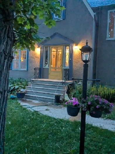 3 Beds 1.5 Baths House - Sept 1 Image# 8