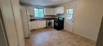 1 Bedroom Apartment in Downtown-Hull - Parking Included Image# 5