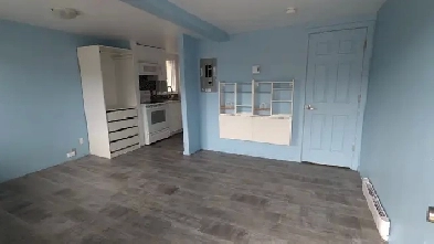 Studio Apartment in Downtown-Hull Image# 3