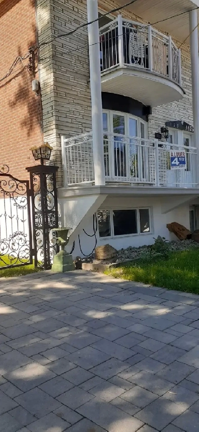 APPARTEMENT 4 1/2 À LOUER Image# 1