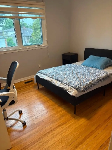 RENT A ROOM AT YONGE AND STEELES NEAR CENTER POINT MALL Image# 5