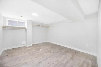 Spacious Private Room – $800/Month near Stone Road Mall Image# 4