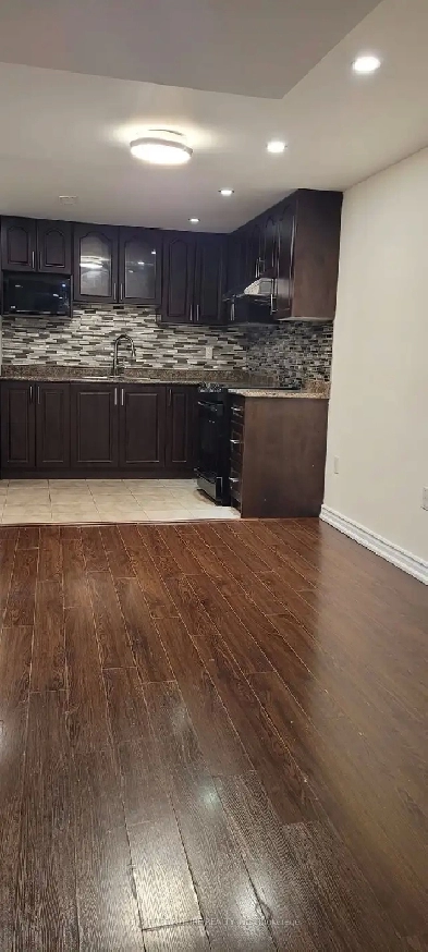 AMAZING / 2 BEDROOM BASEMENT IN SCARBOROUGH Image# 1