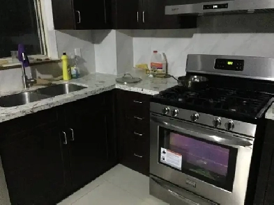 2 rooms near Finch & donmills Image# 1