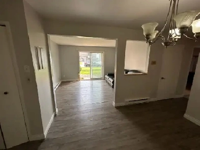 Logement 4 1/2 à louer Image# 1