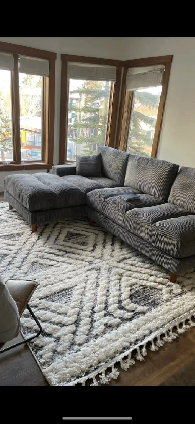 Newly renovated apartment for rent in Banff Image# 1