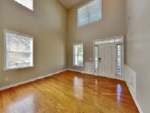 3 bed 2 bath for rent Image# 9