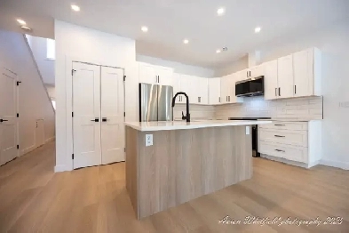 3 bed 2.5 Bath Image# 10