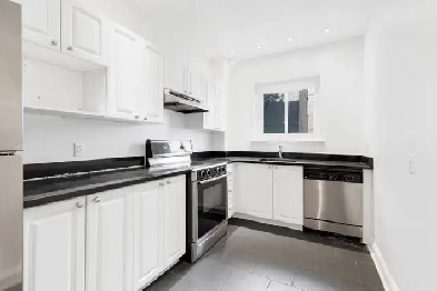 Spacious 2 bedroom/Pet Friendly/W/D/Westmount Adj. Image# 5
