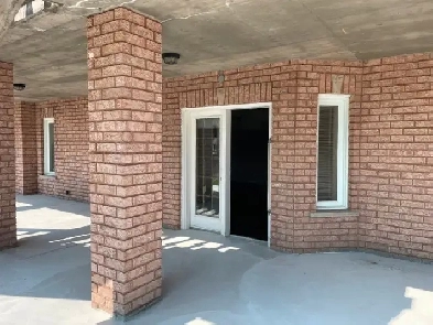 3 Bedroom Walkout basement apartment - Brampton Estate Image# 8