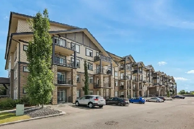 Top-Floor 2-Bed Condo w/ Mountain & Pond Views in Copperfield! Image# 9