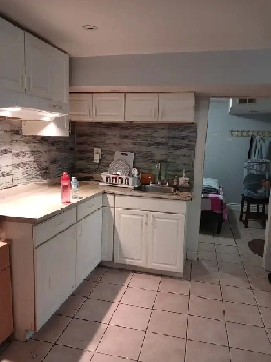 Room sharing available for rent Image# 2