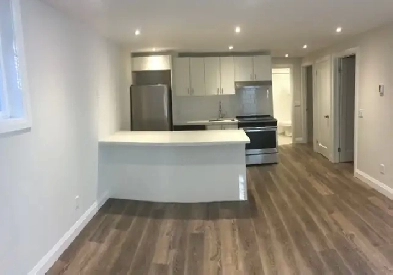 High park, bright,new 3bdr den apt, laneway suite, $2995/m Sept1 Image# 6