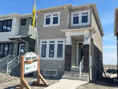 SHOW HOME IN HIGHLAND POINTE FOR SALE Image# 4
