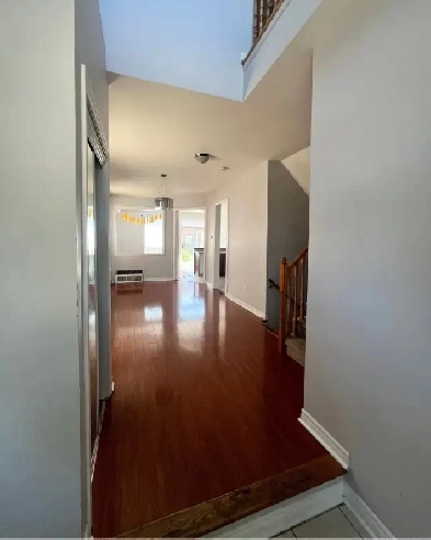 3 Bed / 3 Bath Home For Rent - Mississauga Image# 5
