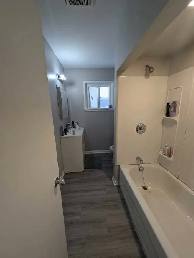2 rooms for rent near UofM Image# 5