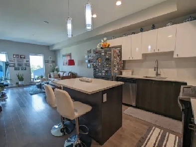 Modern 1bdr condo at the Railyards waterfront community Image# 9