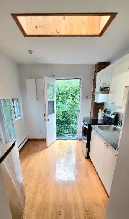 31/2 1370$ AUGUST 1/ MONTREAL DOWNTOWN/CALL: (438) 873 - 8708 Image# 2