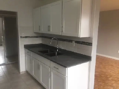 Extra large 2 bedroom 5 minute walk to Whitby GO Station Image# 3