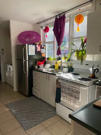 Furnished Room ByWard Market available now! Image# 5