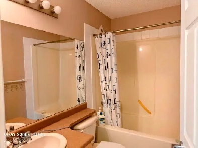 Furnished Rm with Private Living & Bath Rms - Southwest Edmonton Image# 1