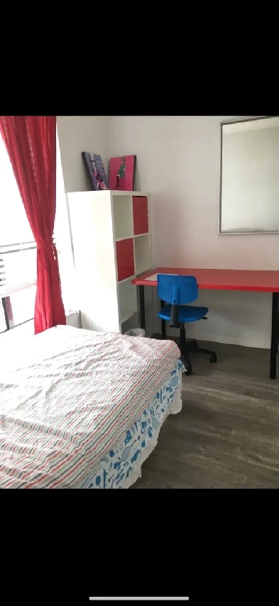 One block to Skytrain,Douglas College,Private room Image# 1