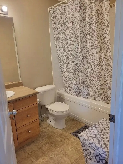 Amazing duplex for rent at 287 MacEwan Road, SW Image# 29
