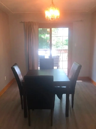 LRG 3 BEDROOM FURN’D/RENO’D HOUSE WALK/BIKE TO UNI/COL PARK SEPT Image# 6