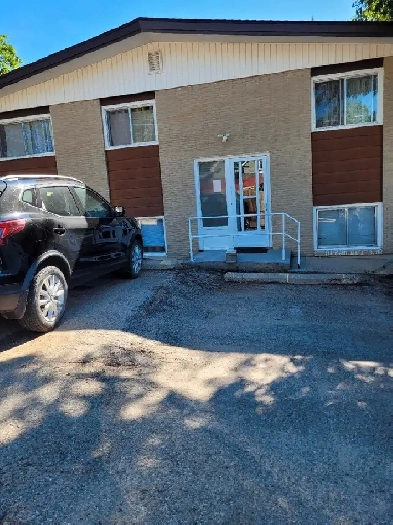 3 bdrm apartment, 1 bath Image# 1