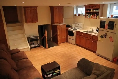 AVAILABLE TODAY~ CLEAN 2 BED APARTMENT HOME | 1150 SQFT Image# 1