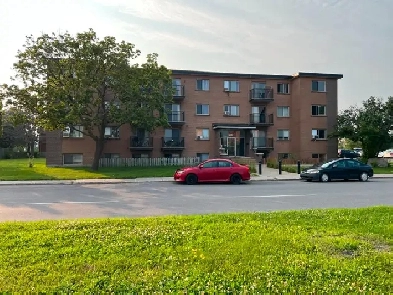 5 1/2 a Louer Longueuil Image# 2