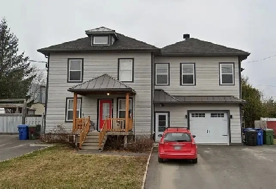 Superbe 4½ sur 2 étages à Saint-Jérôme Image# 11