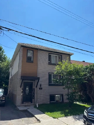 RENOVATED .2 bedroom IN BEECHWOOD VILLAGE . August 1st! Image# 3