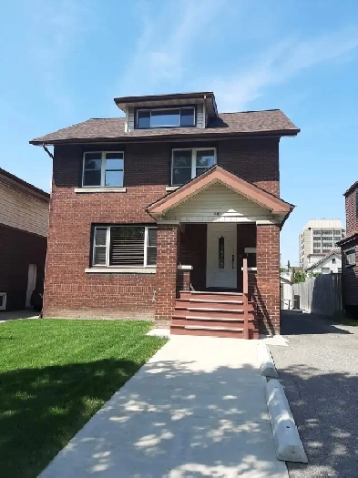 U of Windsor Student Rooms for rent Image# 1