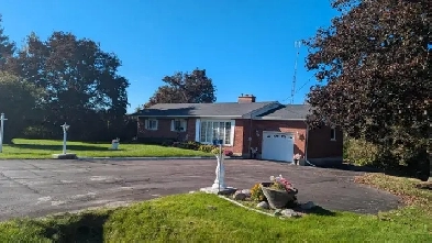 Fantastic Home and acreage for sale by owner Image# 1