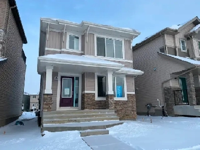 Modern 3-Bedroom Home in Beautiful Kinglet Community Image# 3