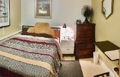 Bowmanville clean quiet furnished room 5 min to OPG and 401 Hwy Image# 1