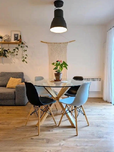 Charmant 5 1/2, 3 chambres TOUT inclus. Image# 4