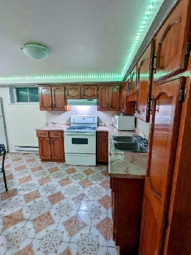1BHK Basement available in Mississauga from August Image# 2