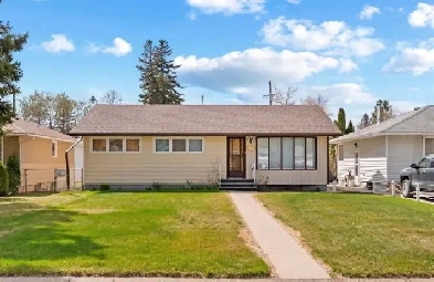 4 Bedroom, 2 Bathroom House in Queen Elizabeth Area for Rent Image# 1