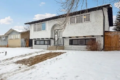 4 bed, 2 bath Penbrooke home, with a double detached gargage Image# 3
