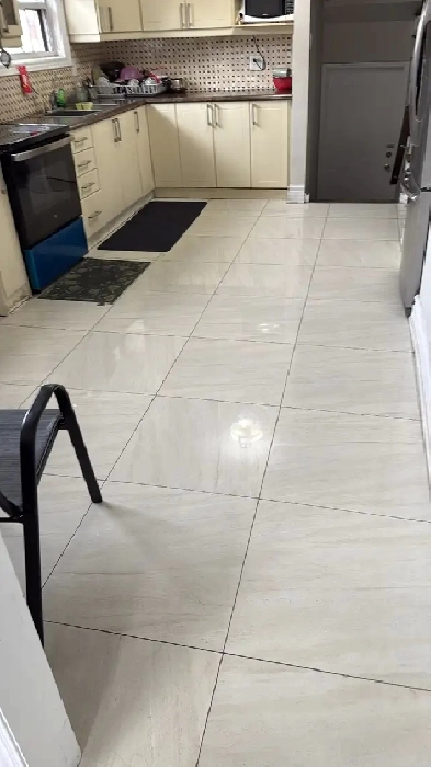 Room available for Two girls in 3 bedroom house from Image# 1