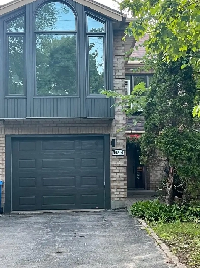 2 Rooms to rent in cozy Beaconsfield townhouse, next to train Image# 8