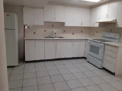2 Bedrooms basement for rent Image# 1