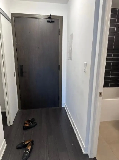 Modern 2-Bedroom 1-Washroom Condo for Rent Image# 4