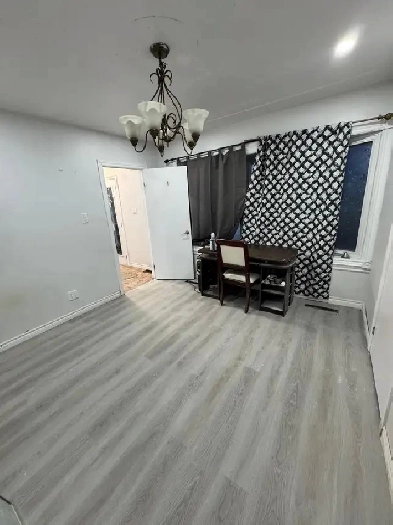 5 PRIVATE ROOMS WITH 5 WASHROOMS & 2 KITCHEN HOUSE FIR RENT Image# 1