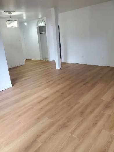 51/2 chomedy laval proche carrefour laval et autoroutes libre Image# 1